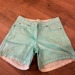 Women Shorts | Light Green | Size 8